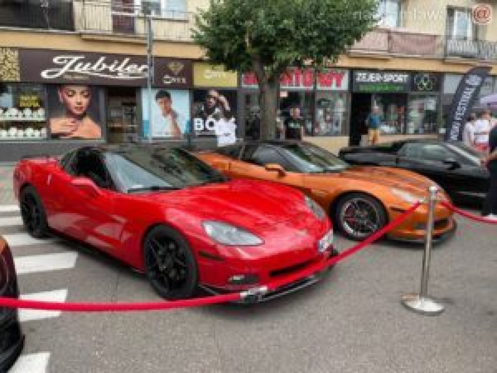 Dni Mławy: Tuningowane samochody i wozy strażackie