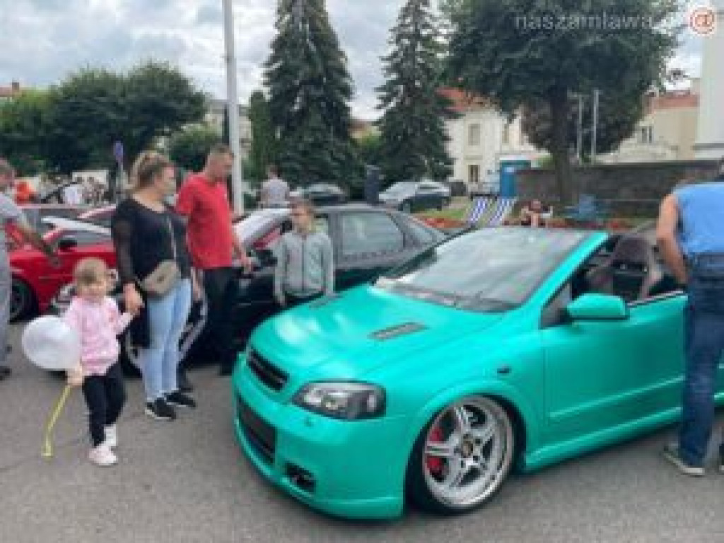 Dni Mławy: Tuningowane samochody i wozy strażackie