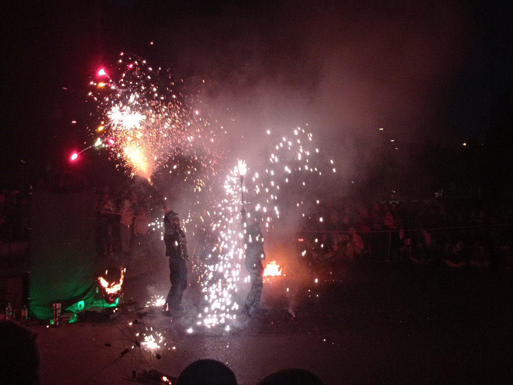 Dni Mławy: Tańczący z ogniem