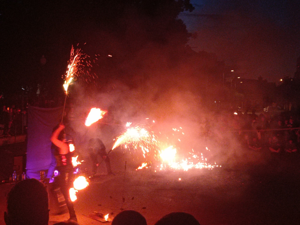 Dni Mławy: Tańczący z ogniem