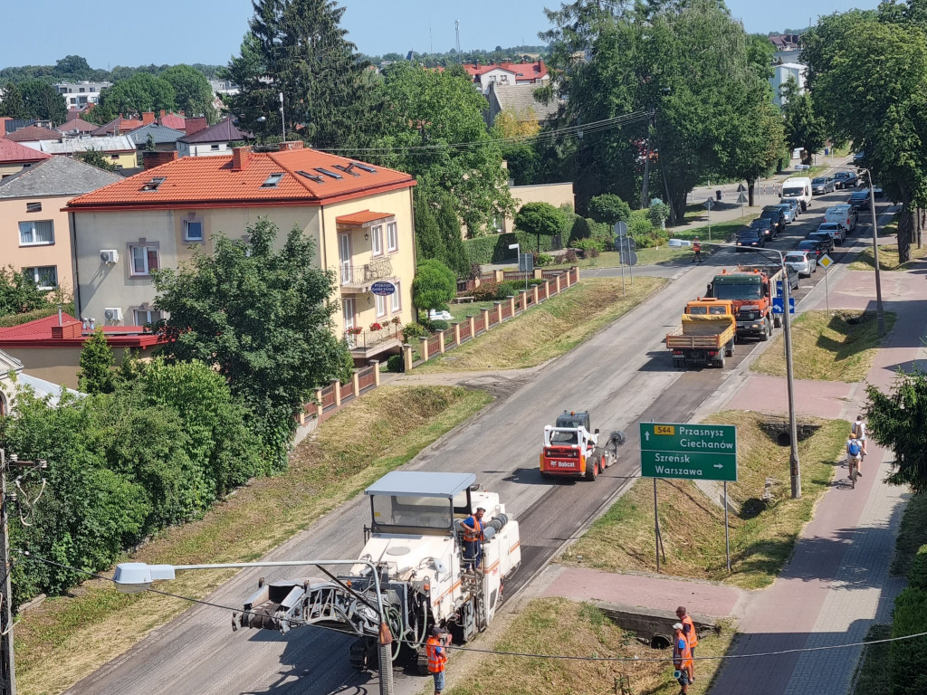 Jedna z głównych ulic zablokowana [ZDJĘCIA]