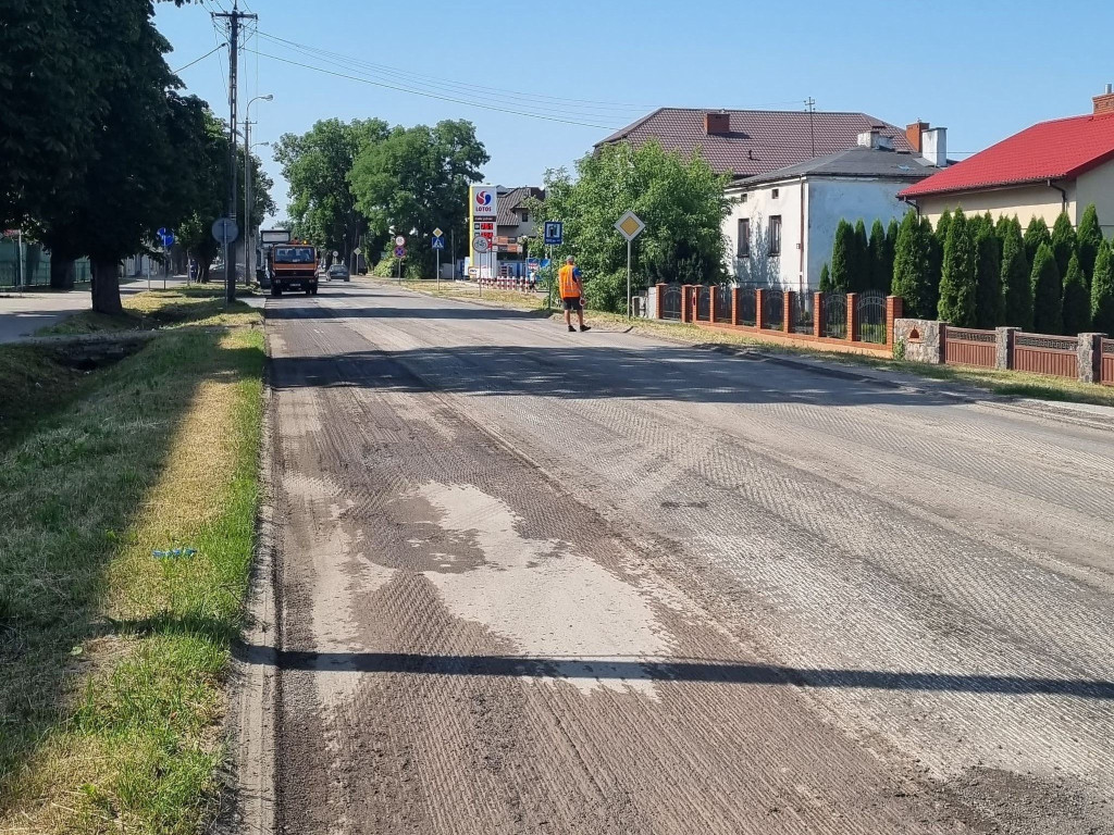 Jedna z głównych ulic zablokowana [ZDJĘCIA]