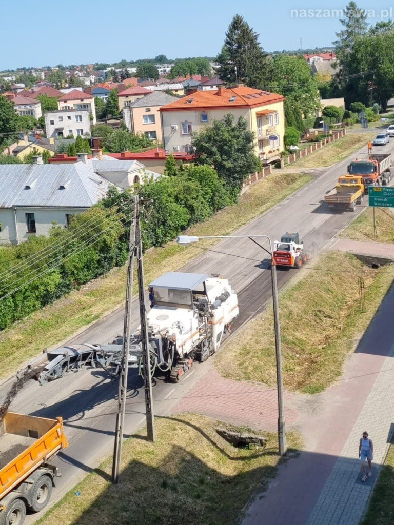 Jedna z głównych ulic zablokowana [ZDJĘCIA]