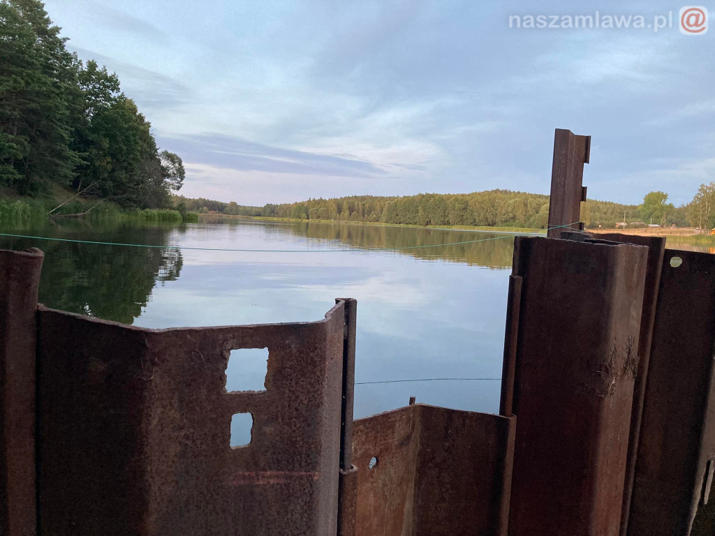 Remont zalewu. Teraz schną drzewa (FOTORELACJA)