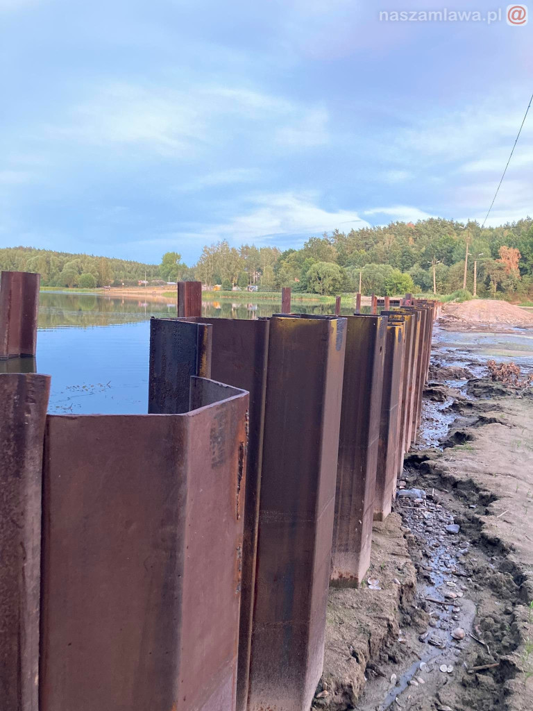 Remont zalewu. Teraz schną drzewa (FOTORELACJA)