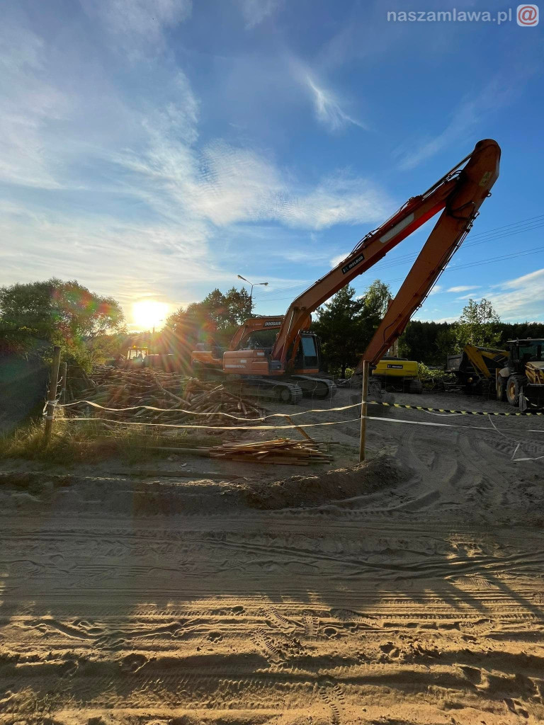 Remont zalewu. Teraz schną drzewa (FOTORELACJA)