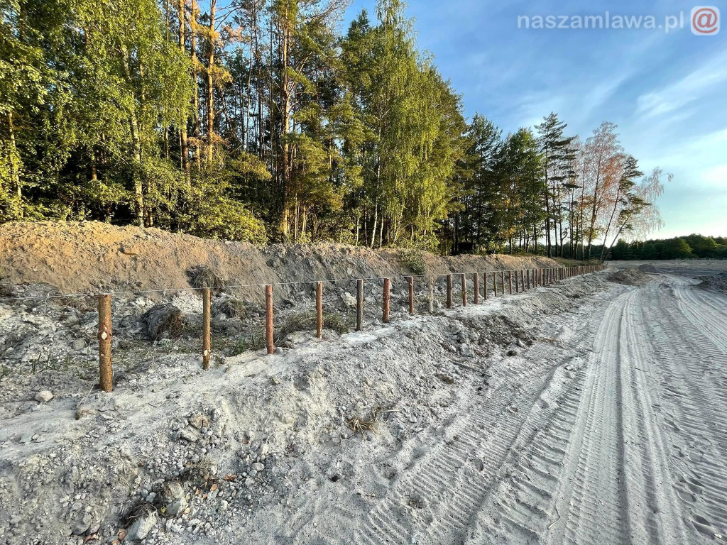 Remont zalewu. Teraz schną drzewa (FOTORELACJA)
