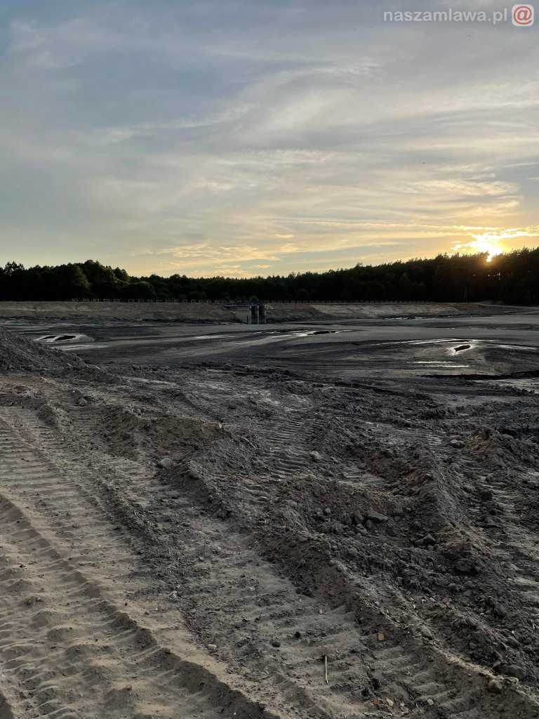 Remont zalewu. Teraz schną drzewa (FOTORELACJA)