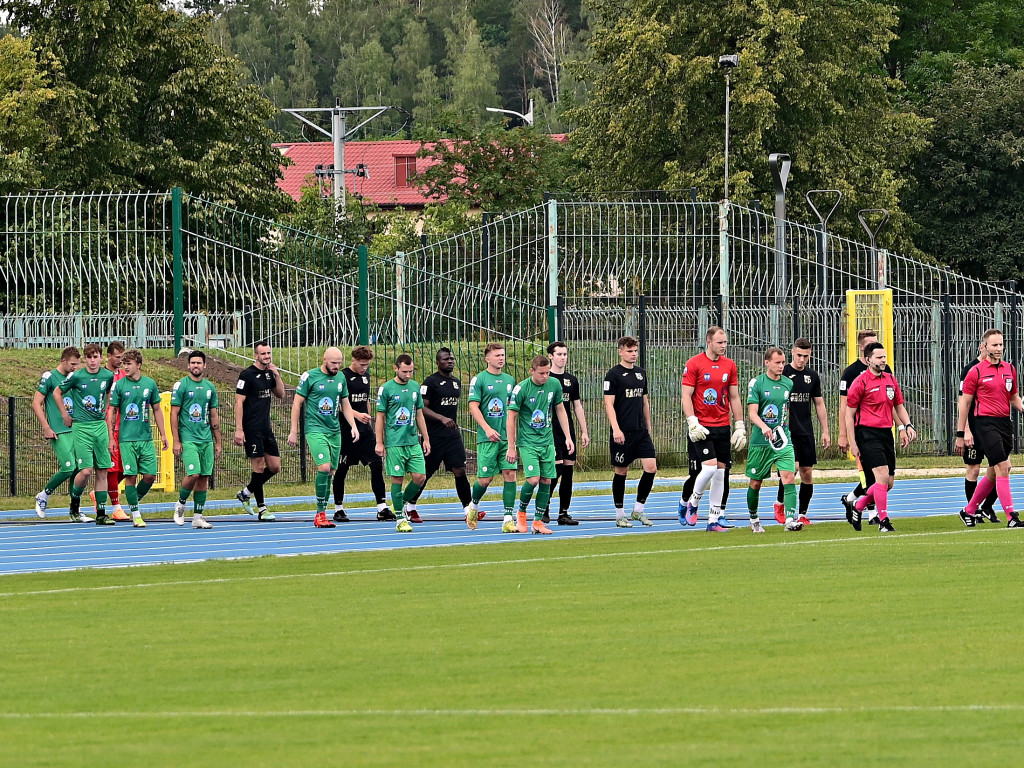 Pierwsze śliwki robaczywki. Nieudana inauguracja
