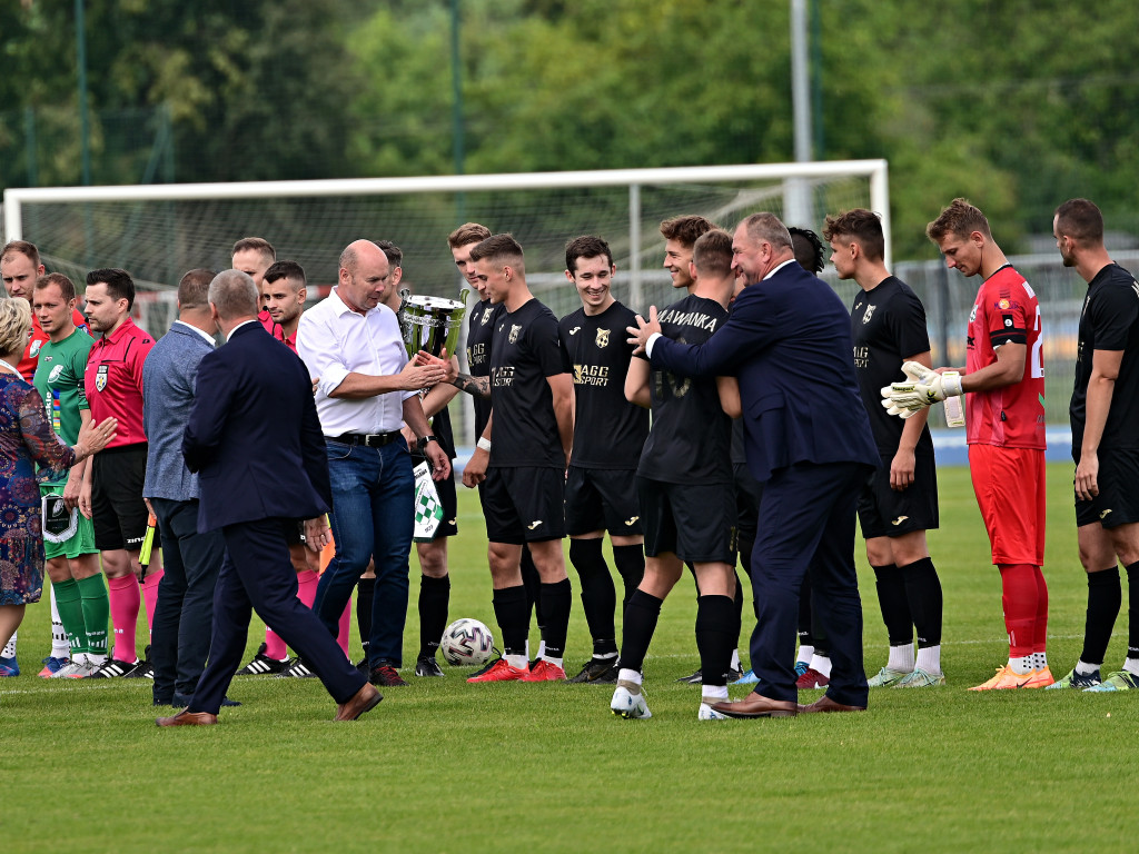 Pierwsze śliwki robaczywki. Nieudana inauguracja