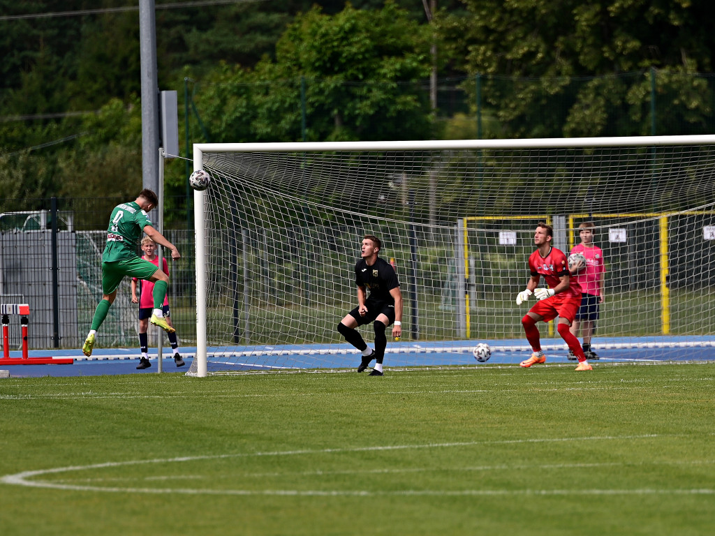 Pierwsze śliwki robaczywki. Nieudana inauguracja