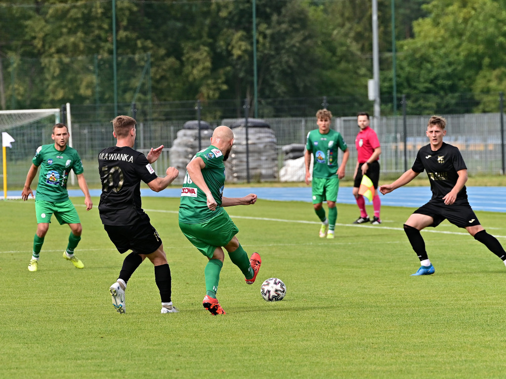 Pierwsze śliwki robaczywki. Nieudana inauguracja