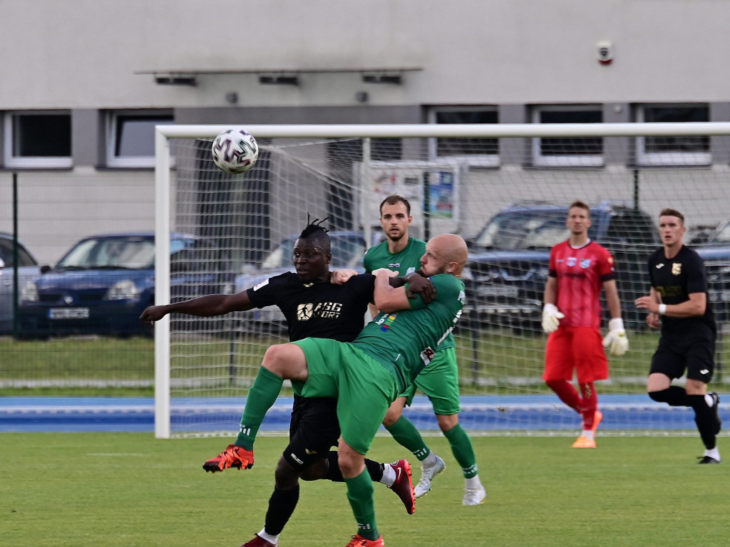 Pierwsze śliwki robaczywki. Nieudana inauguracja