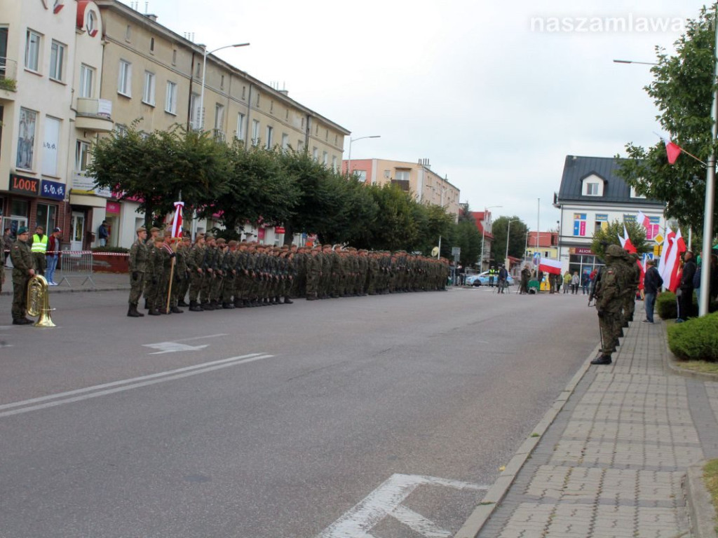Przysięga wojskowa i defilada w centrum Mławy [NASZA RELACJA]