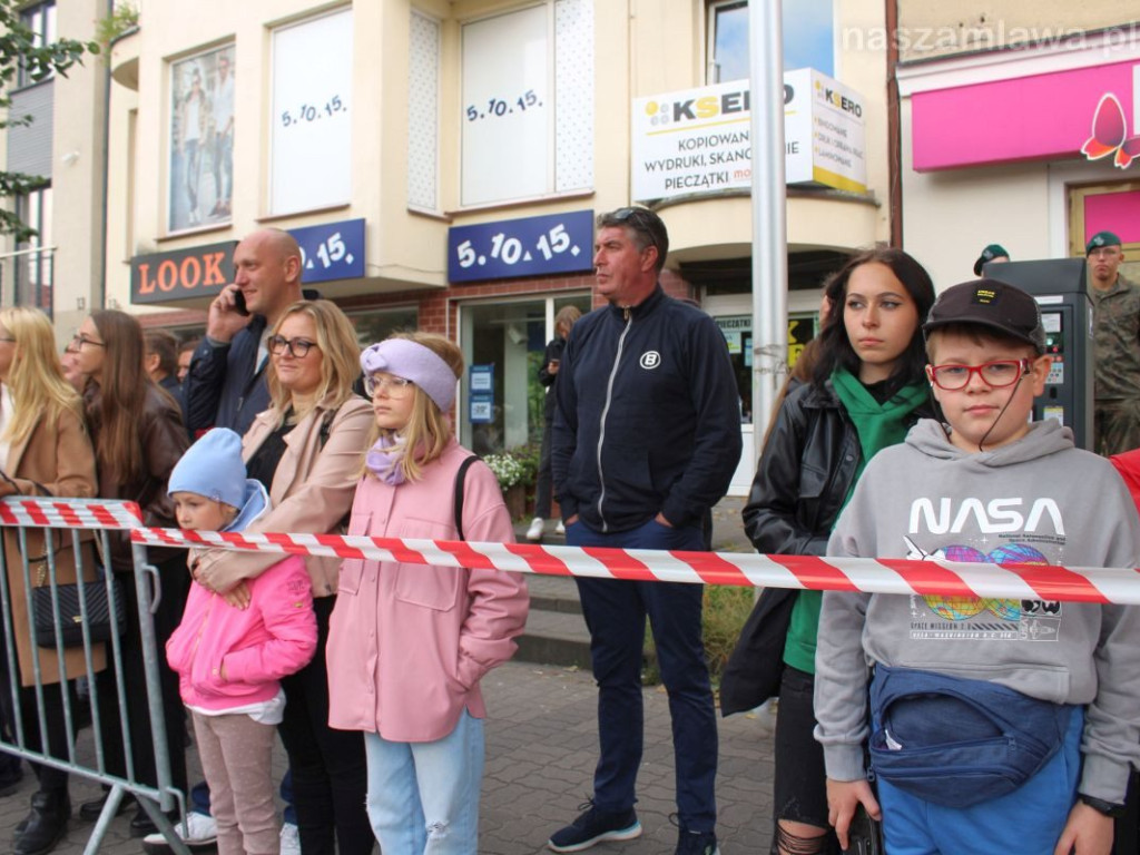 Przysięga wojskowa i defilada w centrum Mławy [NASZA RELACJA]