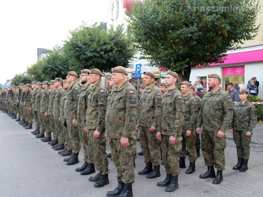 Przysięga wojskowa i defilada w centrum Mławy [NASZA RELACJA]