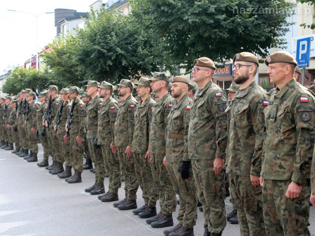 Przysięga wojskowa i defilada w centrum Mławy [NASZA RELACJA]