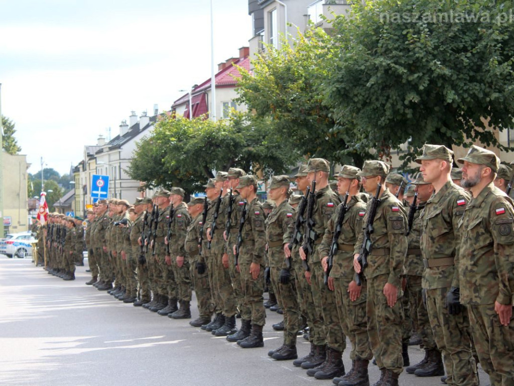 Przysięga wojskowa i defilada w centrum Mławy [NASZA RELACJA]