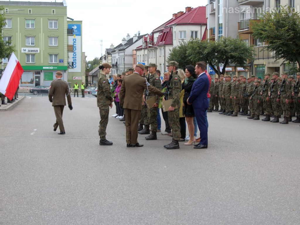 Przysięga wojskowa i defilada w centrum Mławy [NASZA RELACJA]