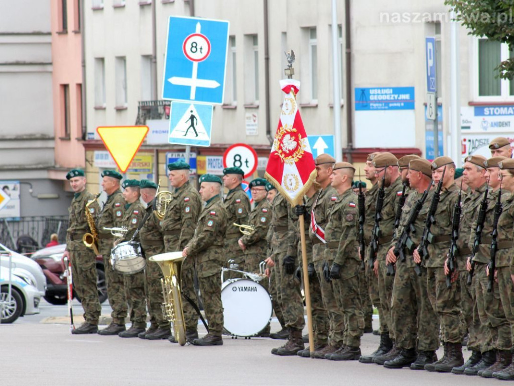 Przysięga wojskowa i defilada w centrum Mławy [NASZA RELACJA]