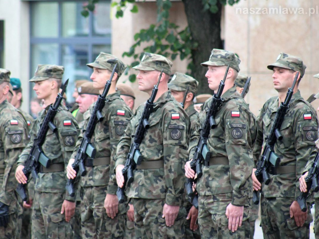 Przysięga wojskowa i defilada w centrum Mławy [NASZA RELACJA]