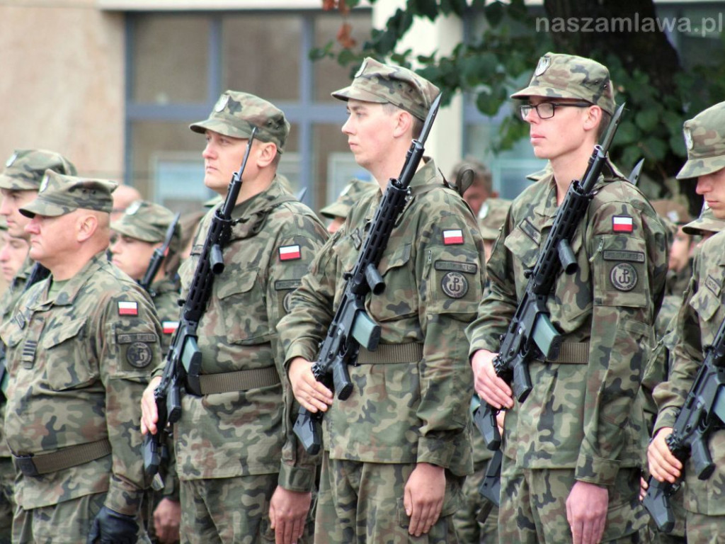 Przysięga wojskowa i defilada w centrum Mławy [NASZA RELACJA]