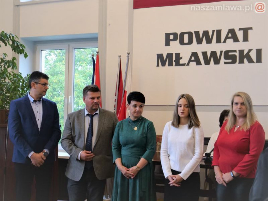 Maturzyści nagrodzeni, nauczyciele awansowani [ZDJĘCIA]