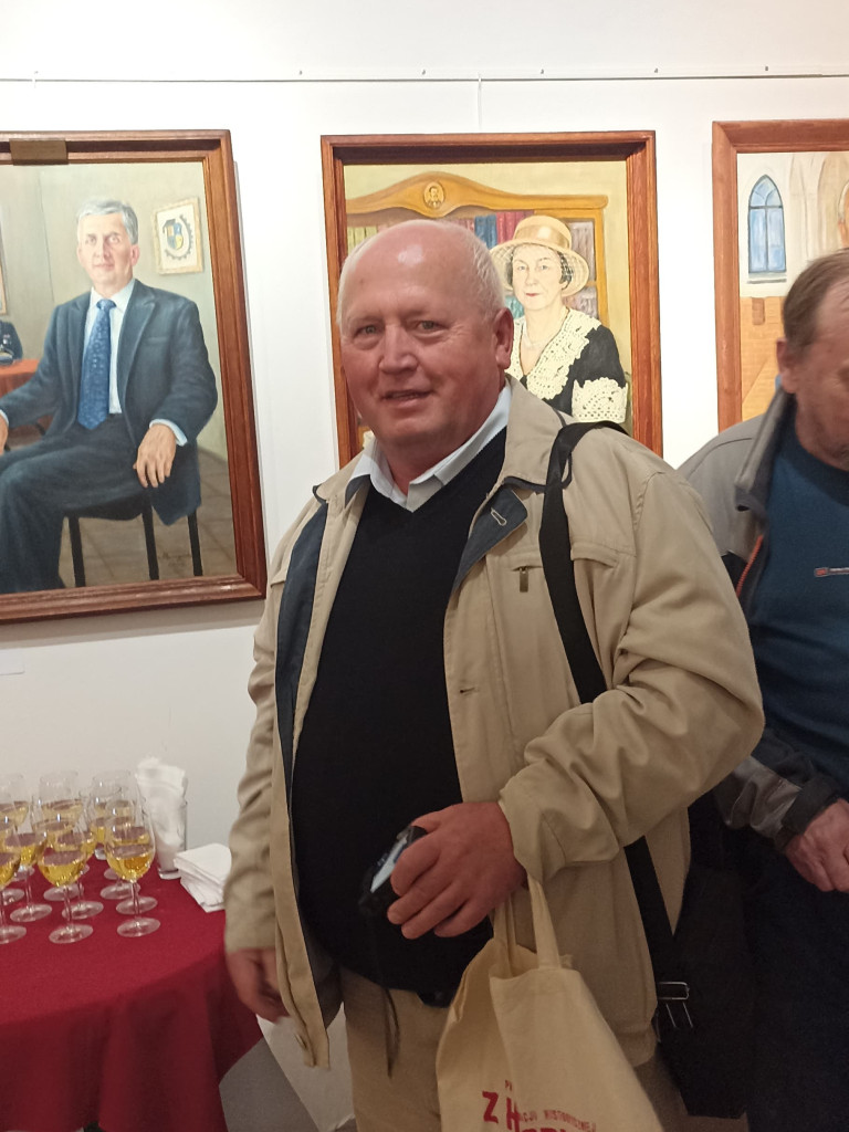 Mławianin prezentuje prace w stołecznej Galerii Brama Bielańska