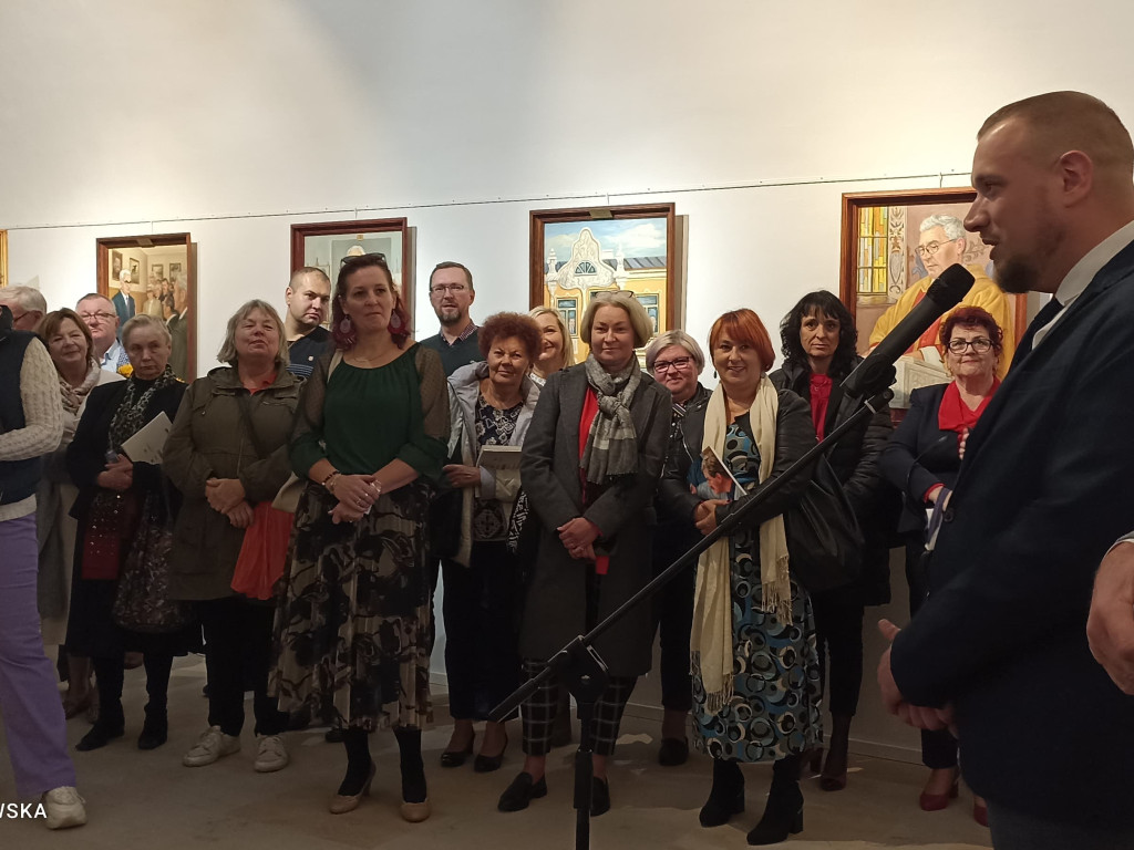 Mławianin prezentuje prace w stołecznej Galerii Brama Bielańska