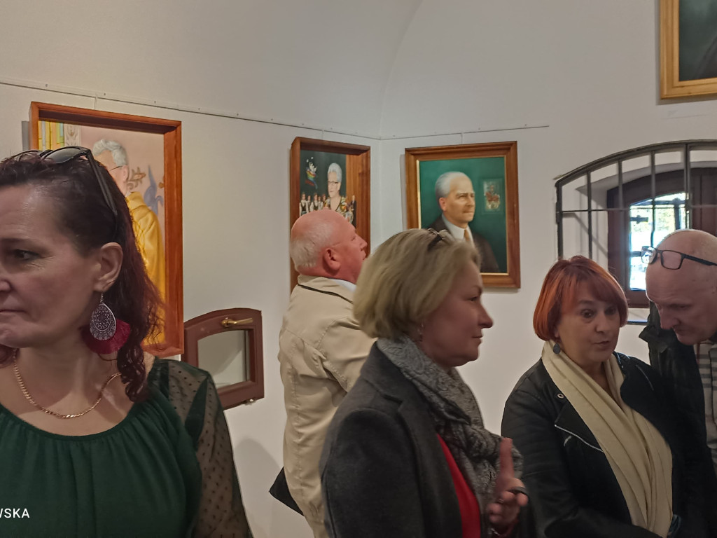 Mławianin prezentuje prace w stołecznej Galerii Brama Bielańska