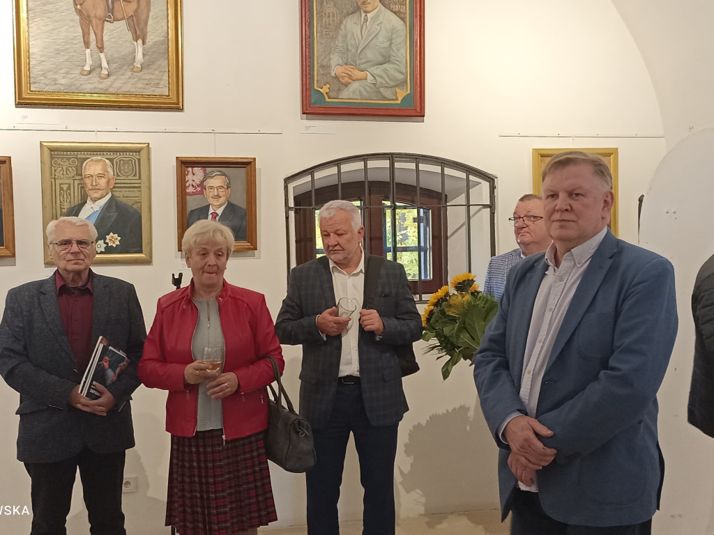 Mławianin prezentuje prace w stołecznej Galerii Brama Bielańska