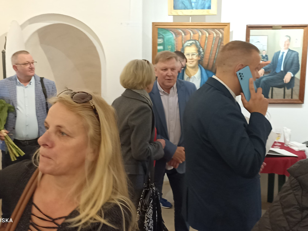 Mławianin prezentuje prace w stołecznej Galerii Brama Bielańska