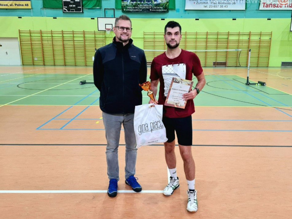 Przy stole Łączyński. Debel i singel w badmintona