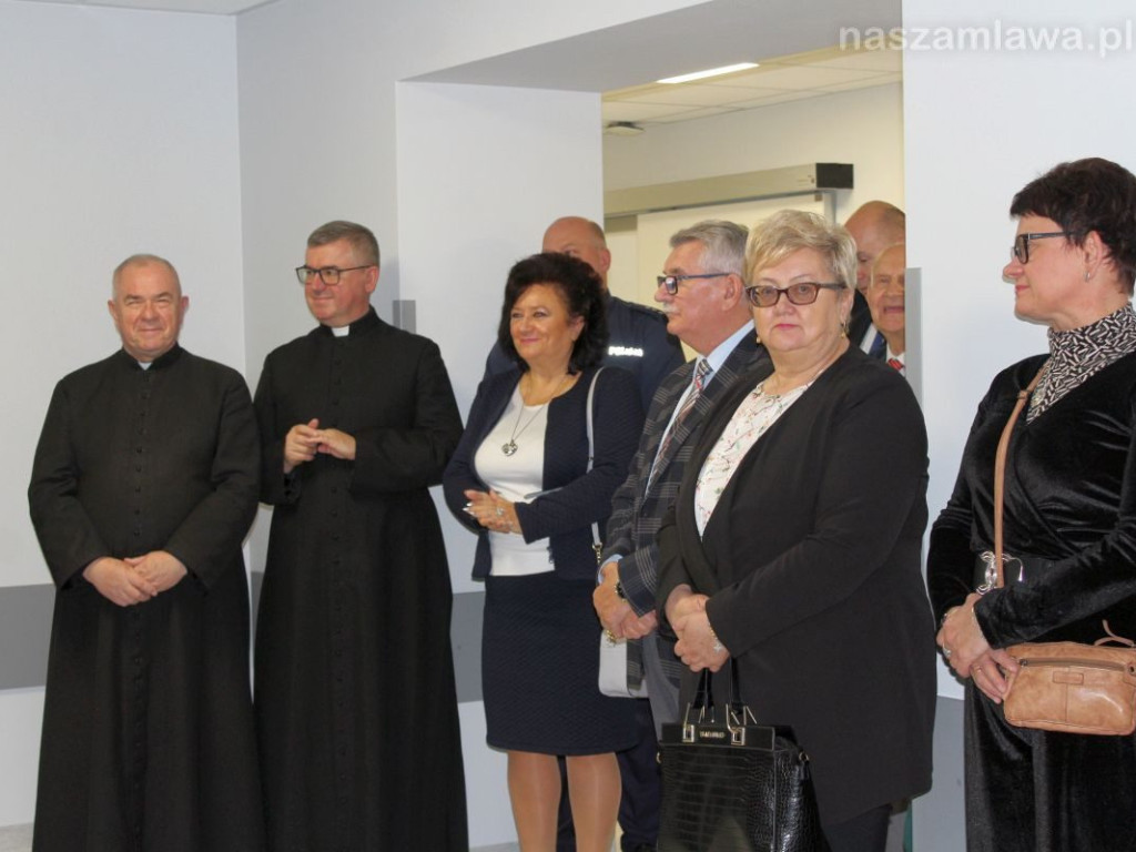 Karetka i sprzęt dla szpitala [NASZA RELACJA]