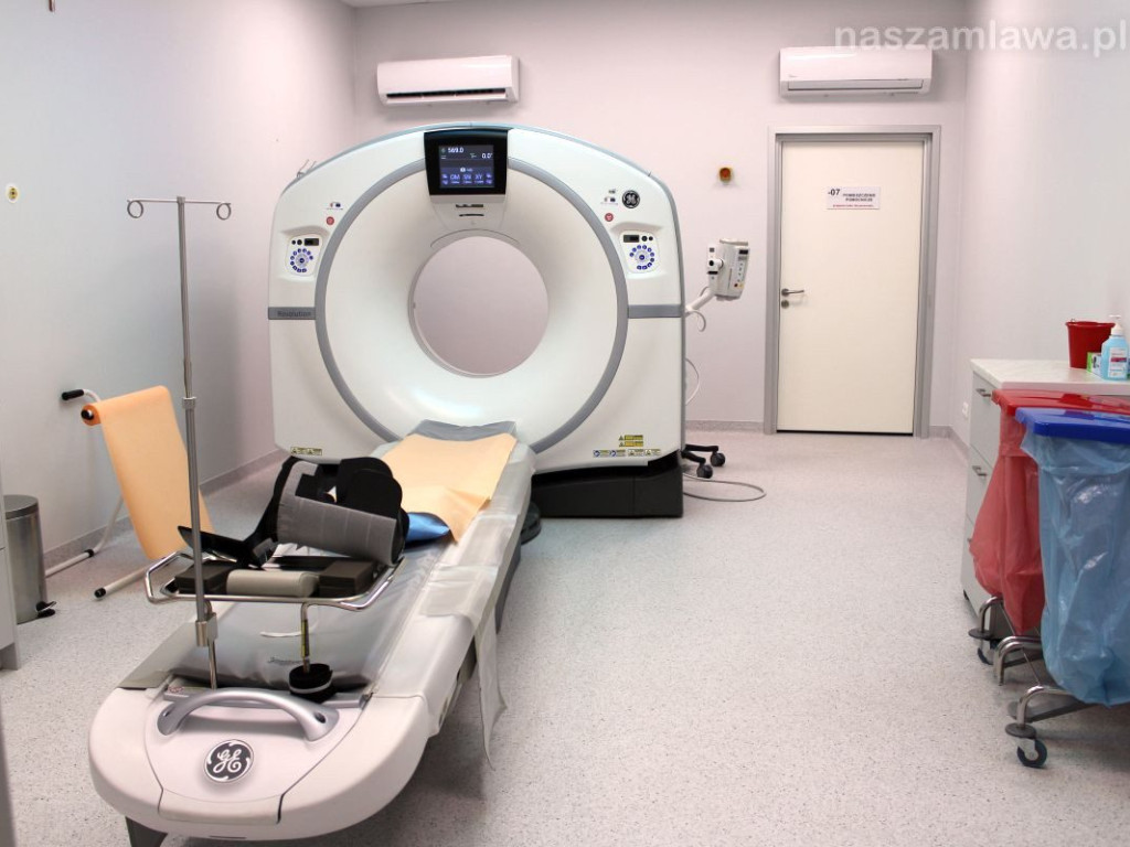 Karetka i sprzęt dla szpitala [NASZA RELACJA]