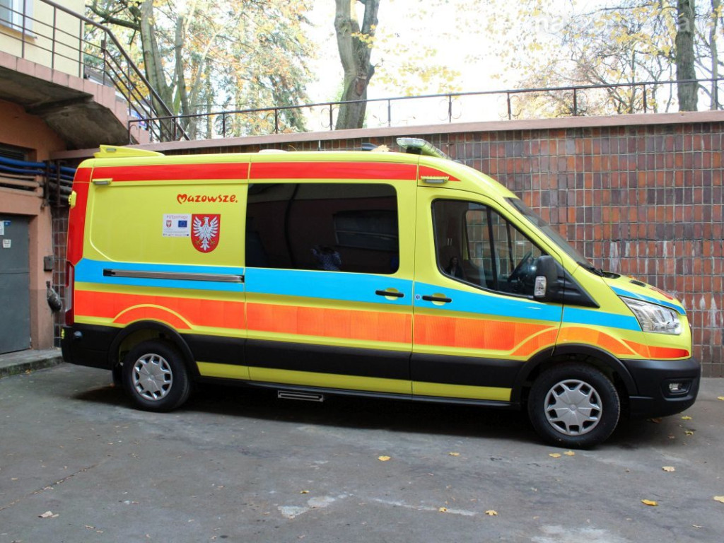 Karetka i sprzęt dla szpitala [NASZA RELACJA]