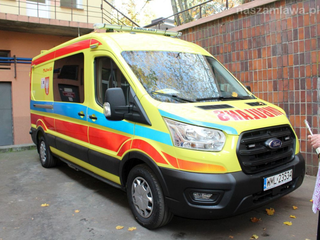 Karetka i sprzęt dla szpitala [NASZA RELACJA]