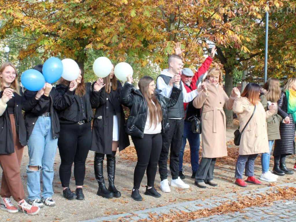 Solidarny Łańcuch Białych Serc w Mławie [ZDJĘCIA]