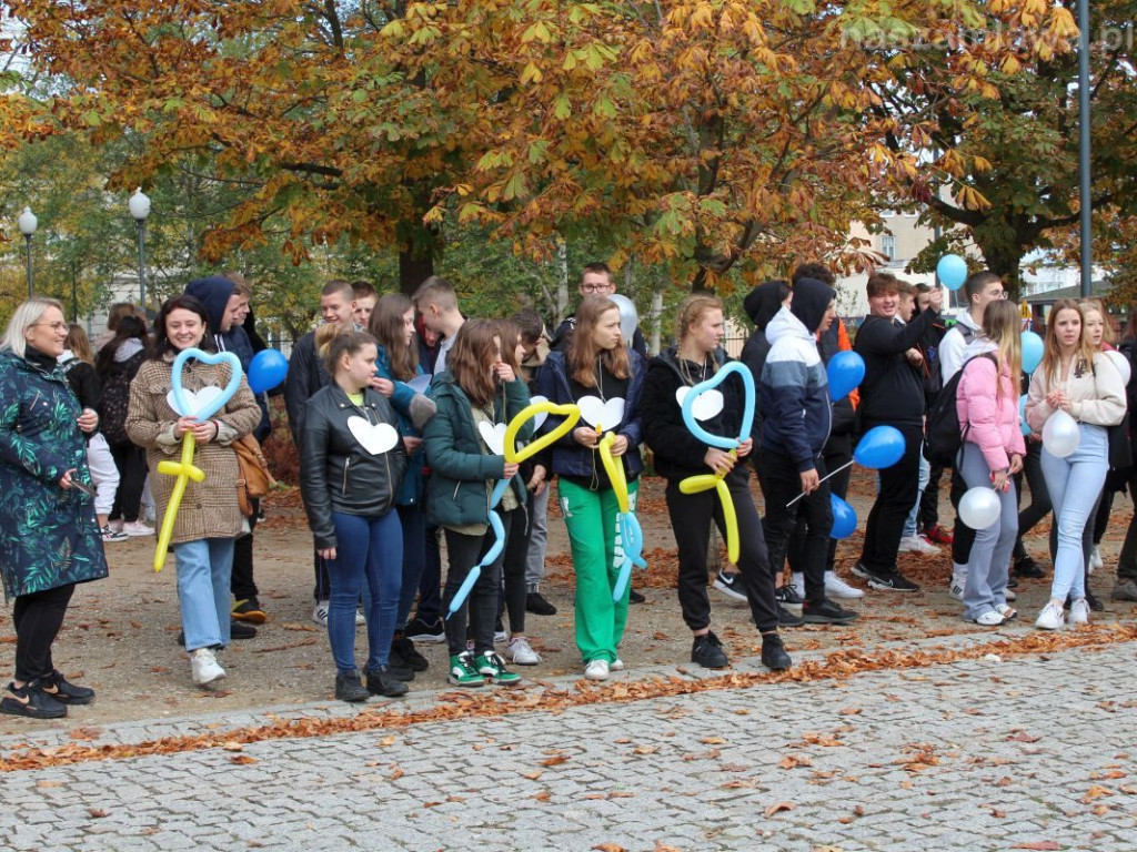Solidarny Łańcuch Białych Serc w Mławie [ZDJĘCIA]