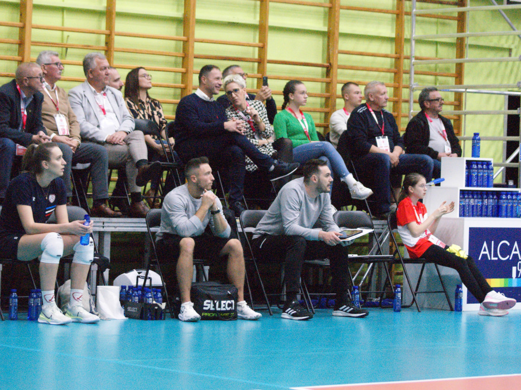 Budowlani obronili tytuł. Drugi siatkarski memoriał