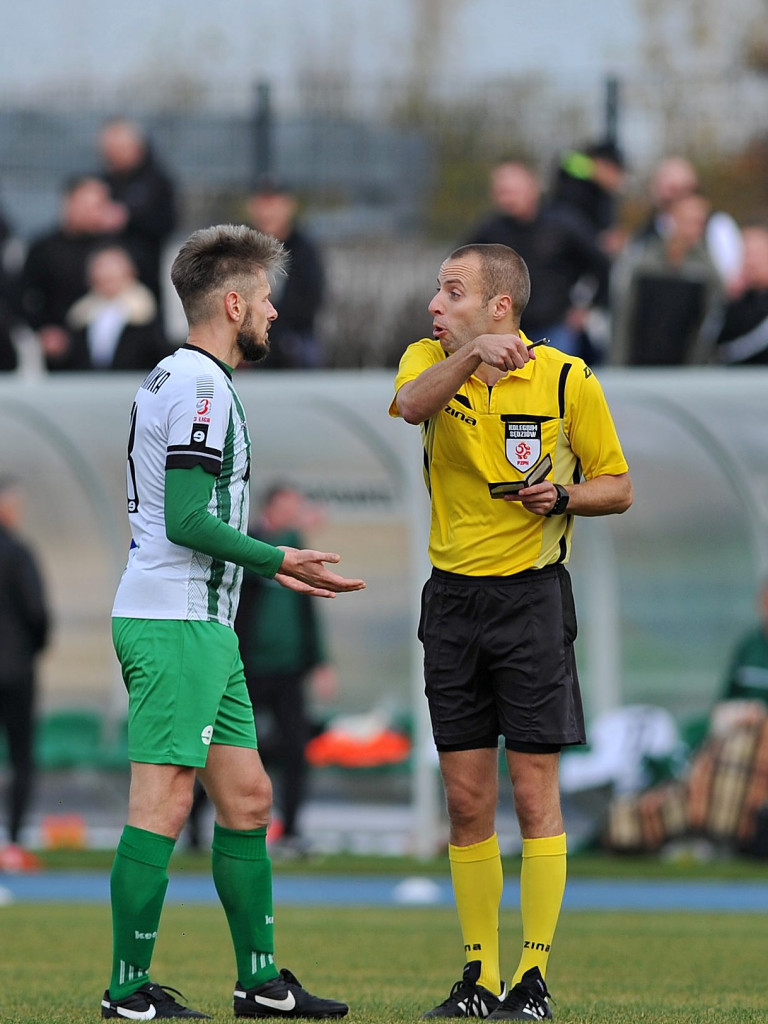 Powalczyli w dziesięciu. Cenny punkt Mławianki