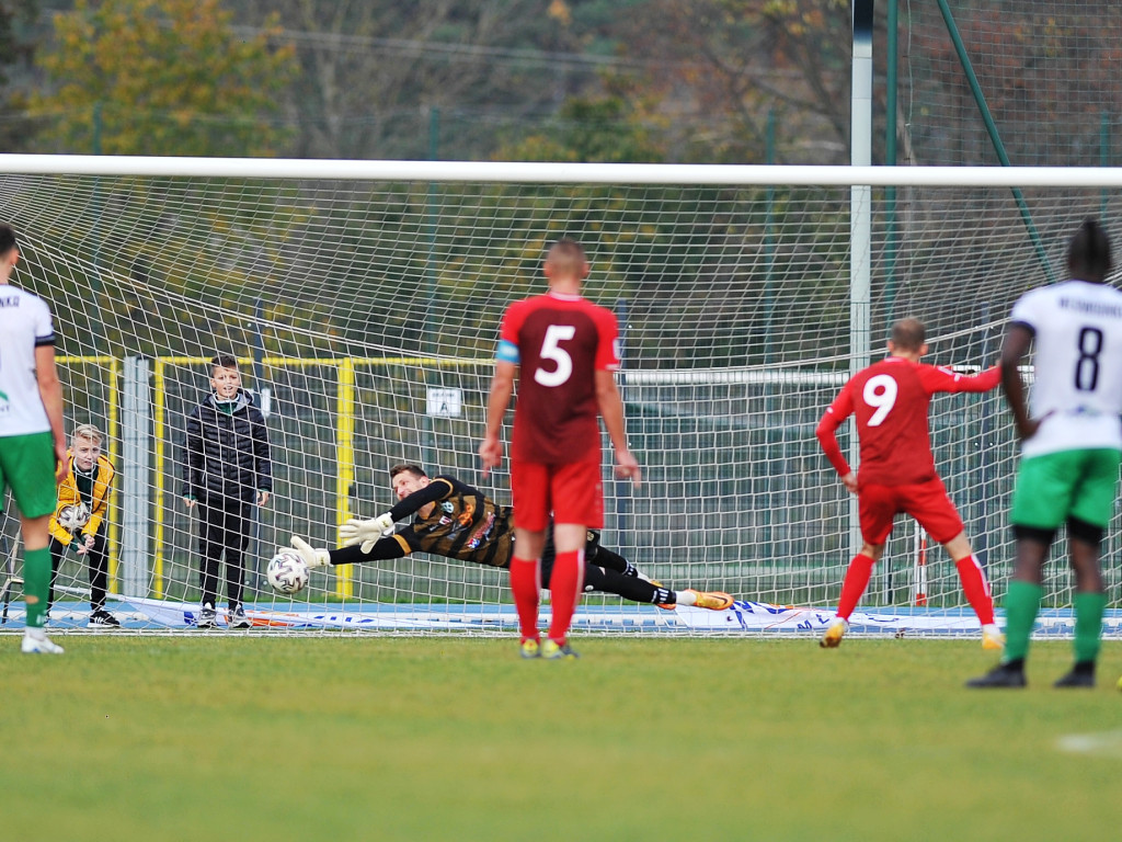 Powalczyli w dziesięciu. Cenny punkt Mławianki