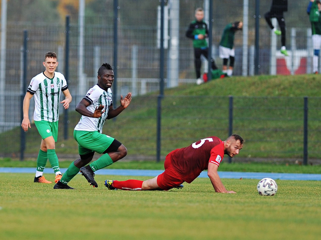 Powalczyli w dziesięciu. Cenny punkt Mławianki
