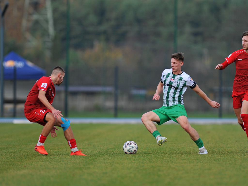 Powalczyli w dziesięciu. Cenny punkt Mławianki