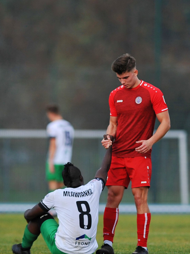 Powalczyli w dziesięciu. Cenny punkt Mławianki