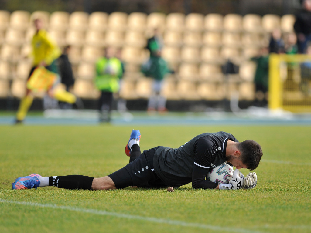 Powalczyli w dziesięciu. Cenny punkt Mławianki
