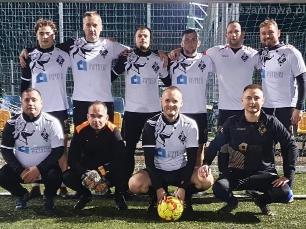 Tanatos najlepszy w nocy. Mławianie na podium