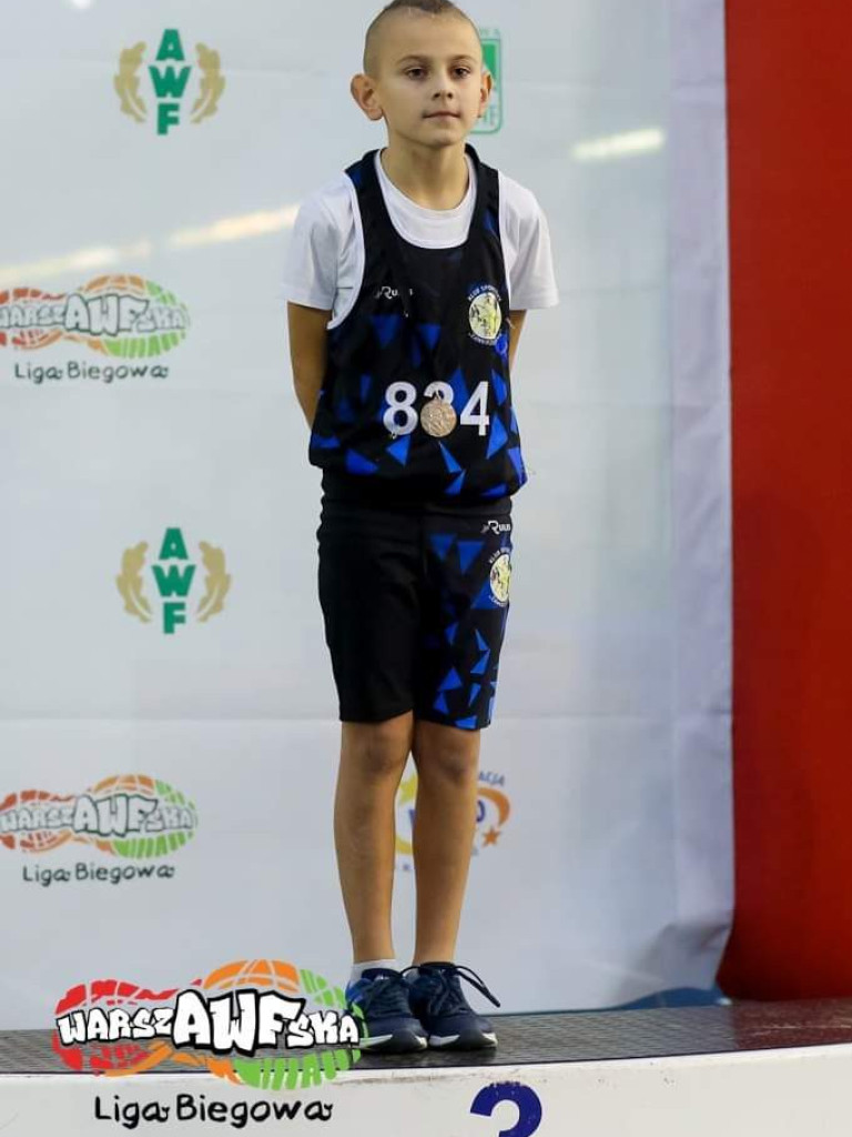 Tuzin medali lekkoatletów okraszonych rekordami