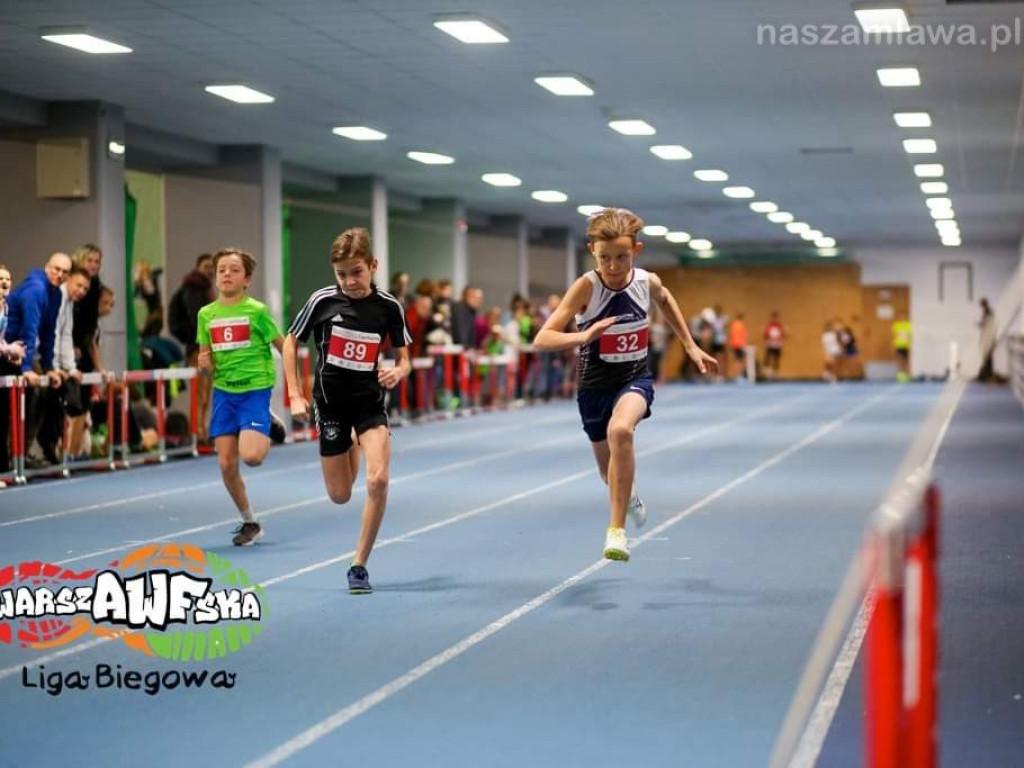 Tuzin medali lekkoatletów okraszonych rekordami