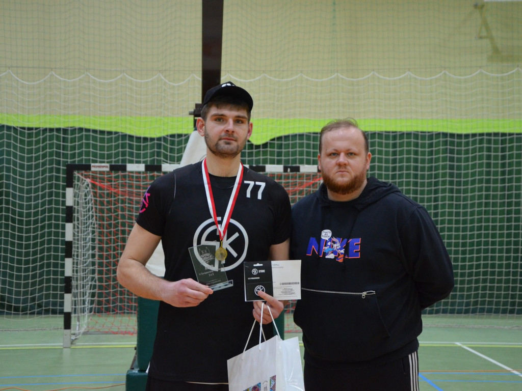 Świąteczne granie pod koszem. NFZ Team najlepszy